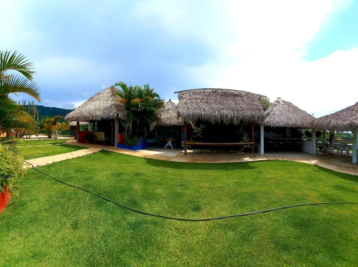 Chimo Treasure By The Sea Resort - Happy Hill מראה חיצוני תמונה